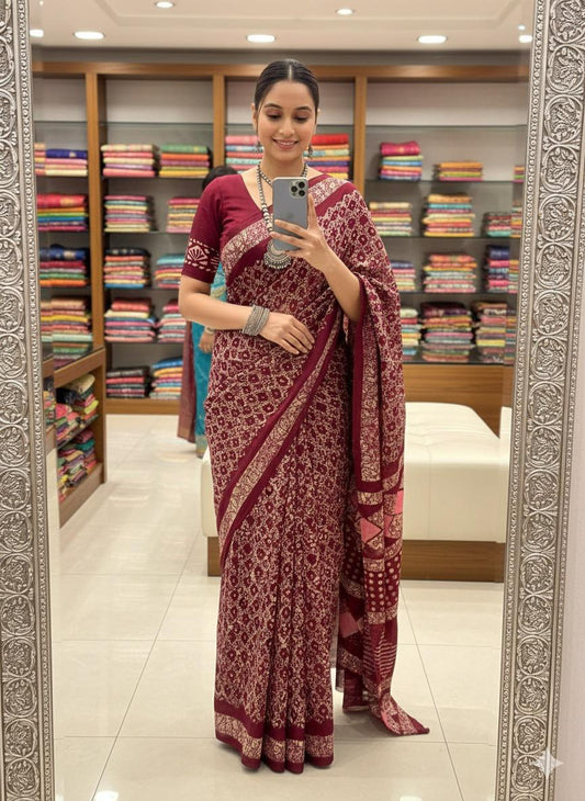 Pure Malmal Cotton Print Saree with Blouse Piece